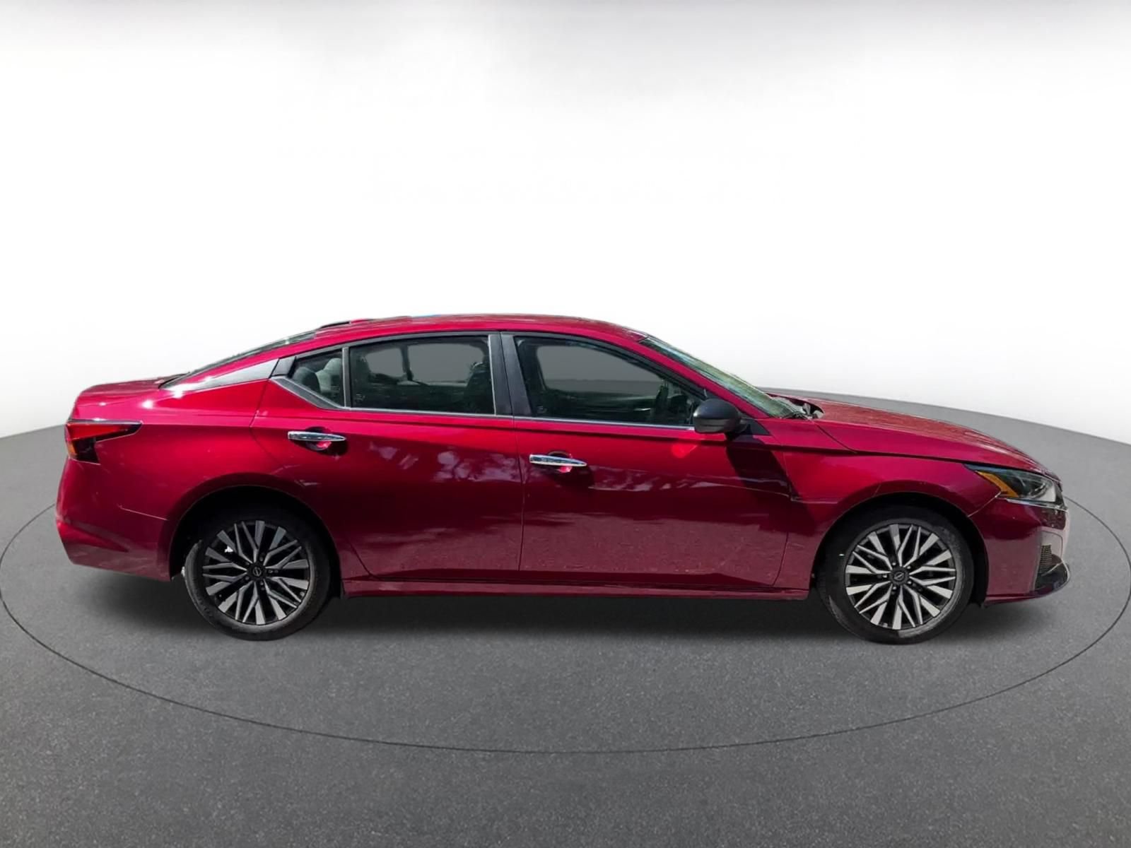 Thumbnail: 2025 Nissan Altima - 16