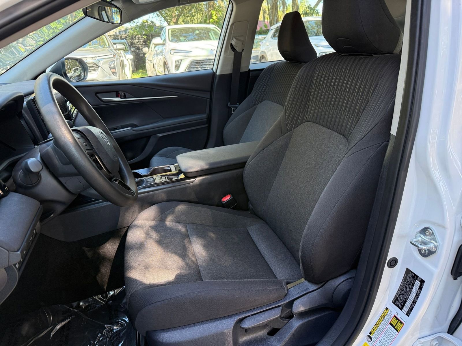 Thumbnail: 2025 Toyota Camry - 30