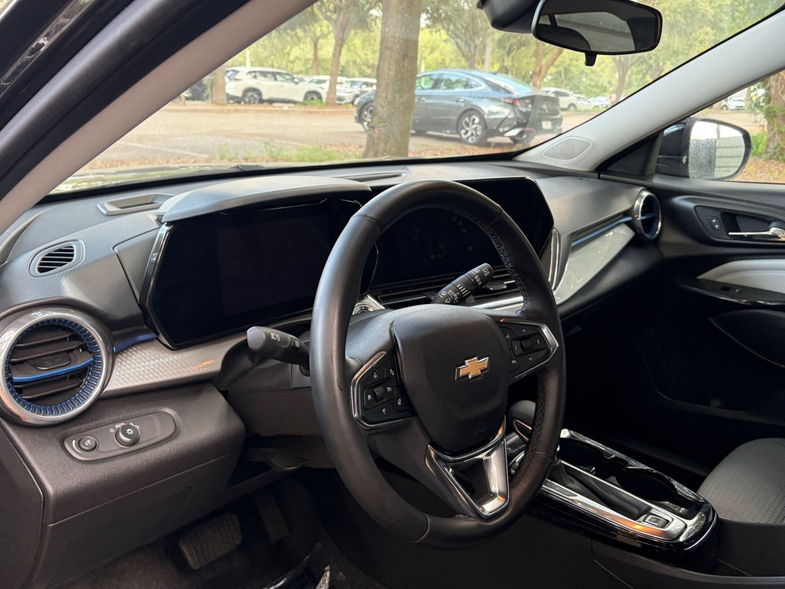 Thumbnail: 2025 Chevrolet Trax - 33