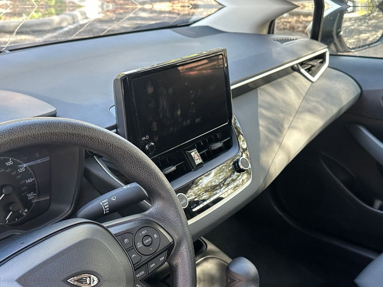 Thumbnail: 2025 Toyota Corolla - 29