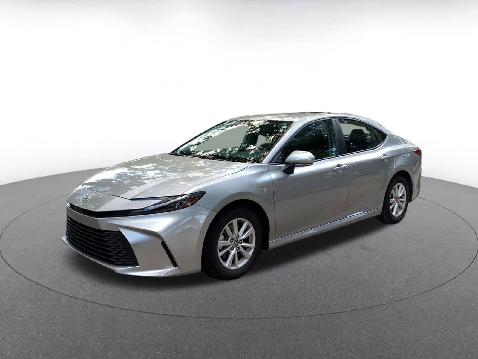 Thumbnail: 2025 Toyota Camry - 3