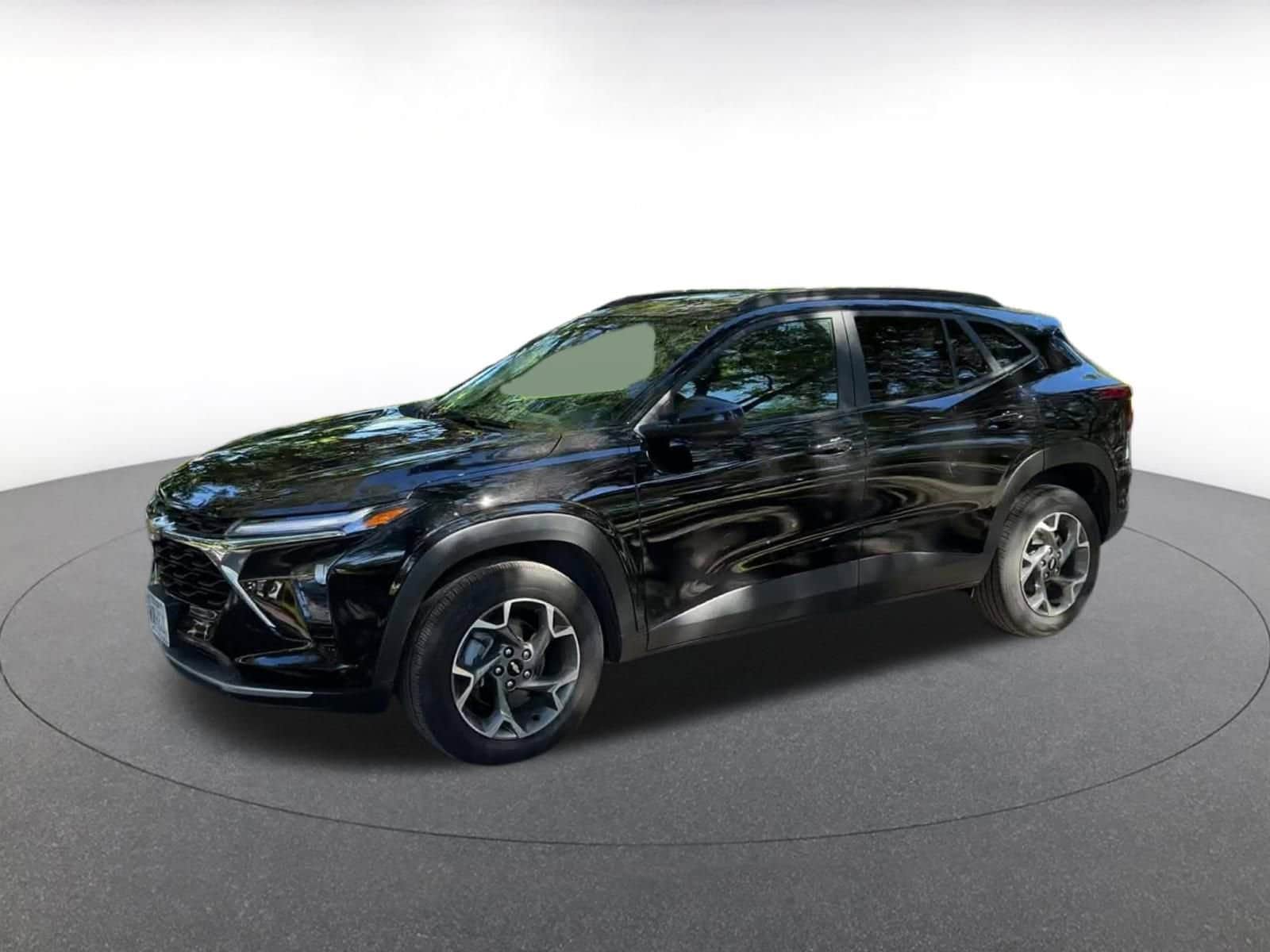 Thumbnail: 2025 Chevrolet Trax - 8