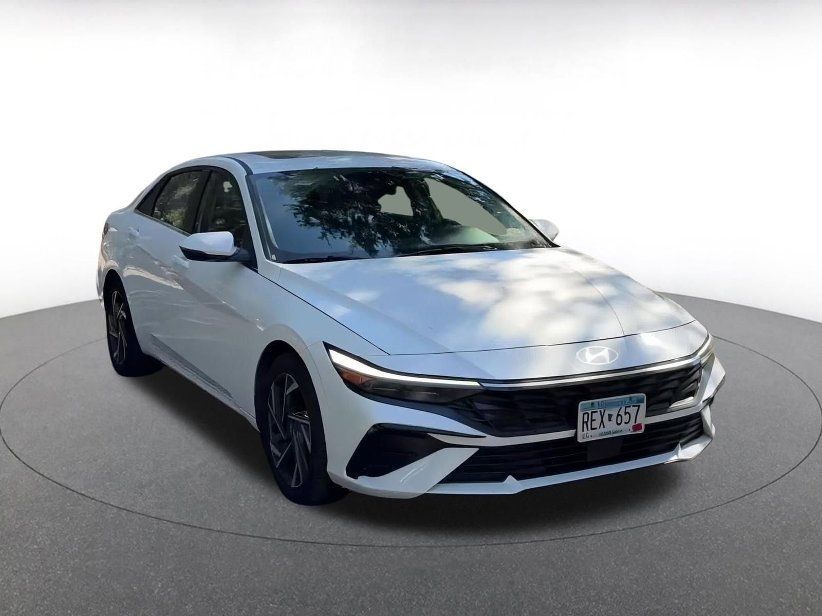 Thumbnail: 2025 Hyundai Elantra - 3