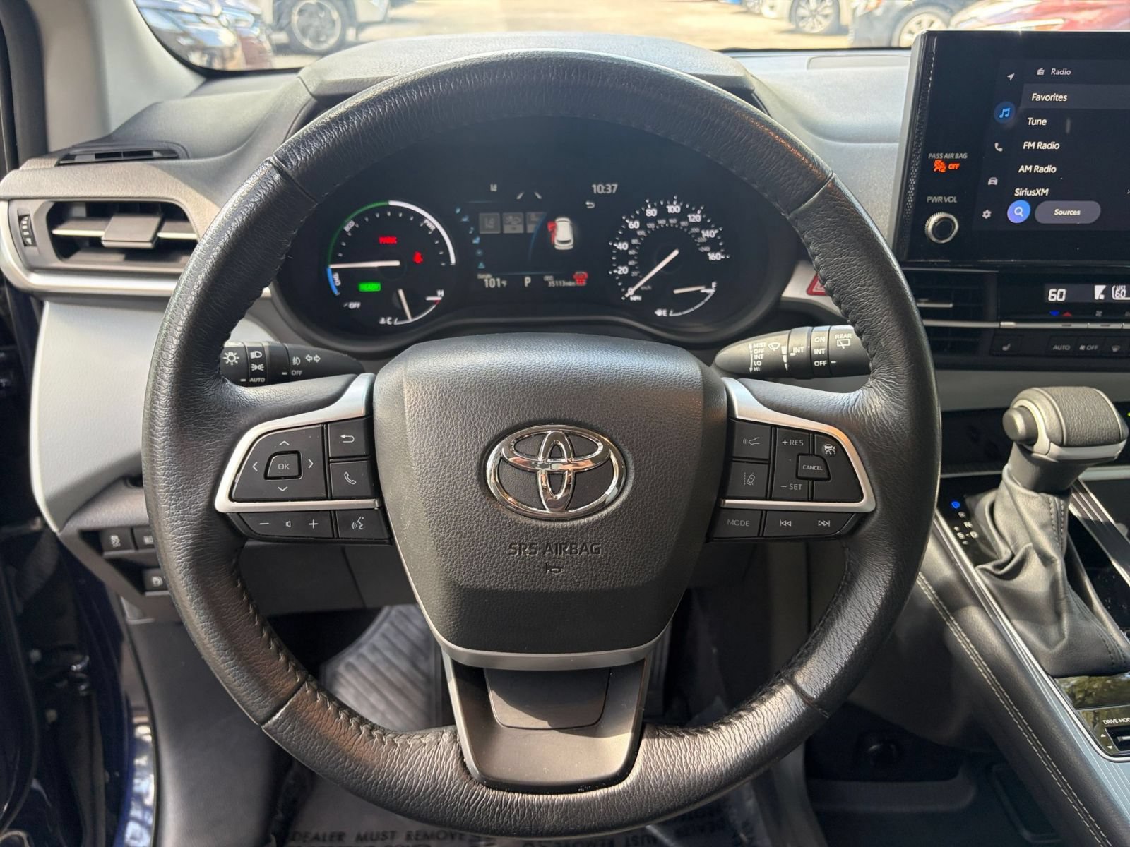 Thumbnail: 2025 Toyota Sienna - 25