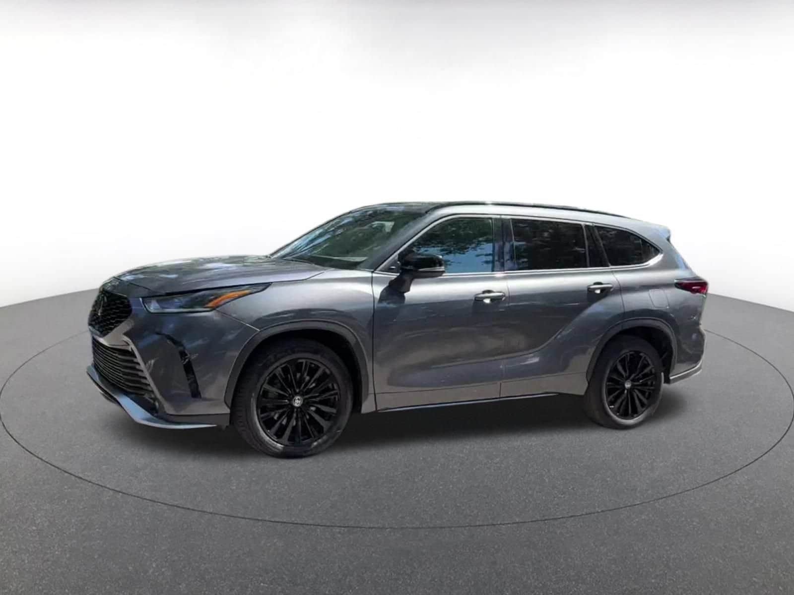 Thumbnail: 2025 Toyota Highlander - 6