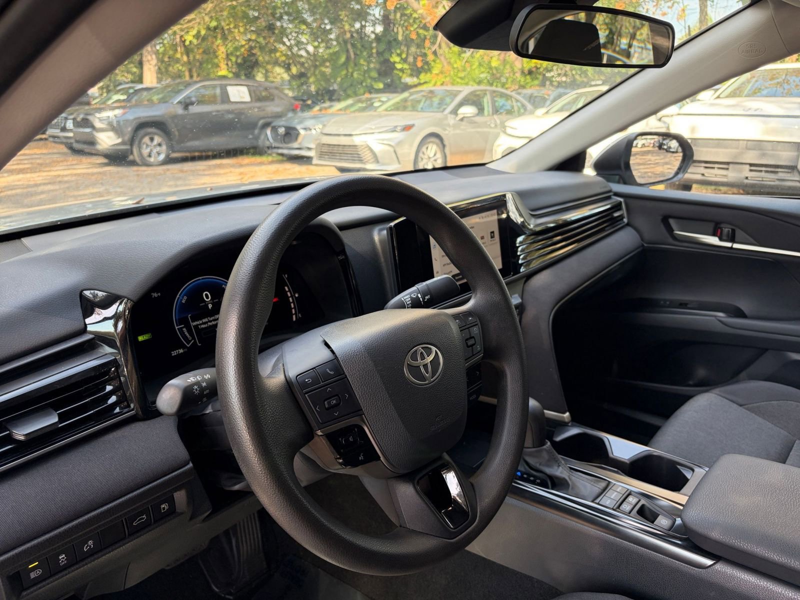 Thumbnail: 2025 Toyota Camry - 28