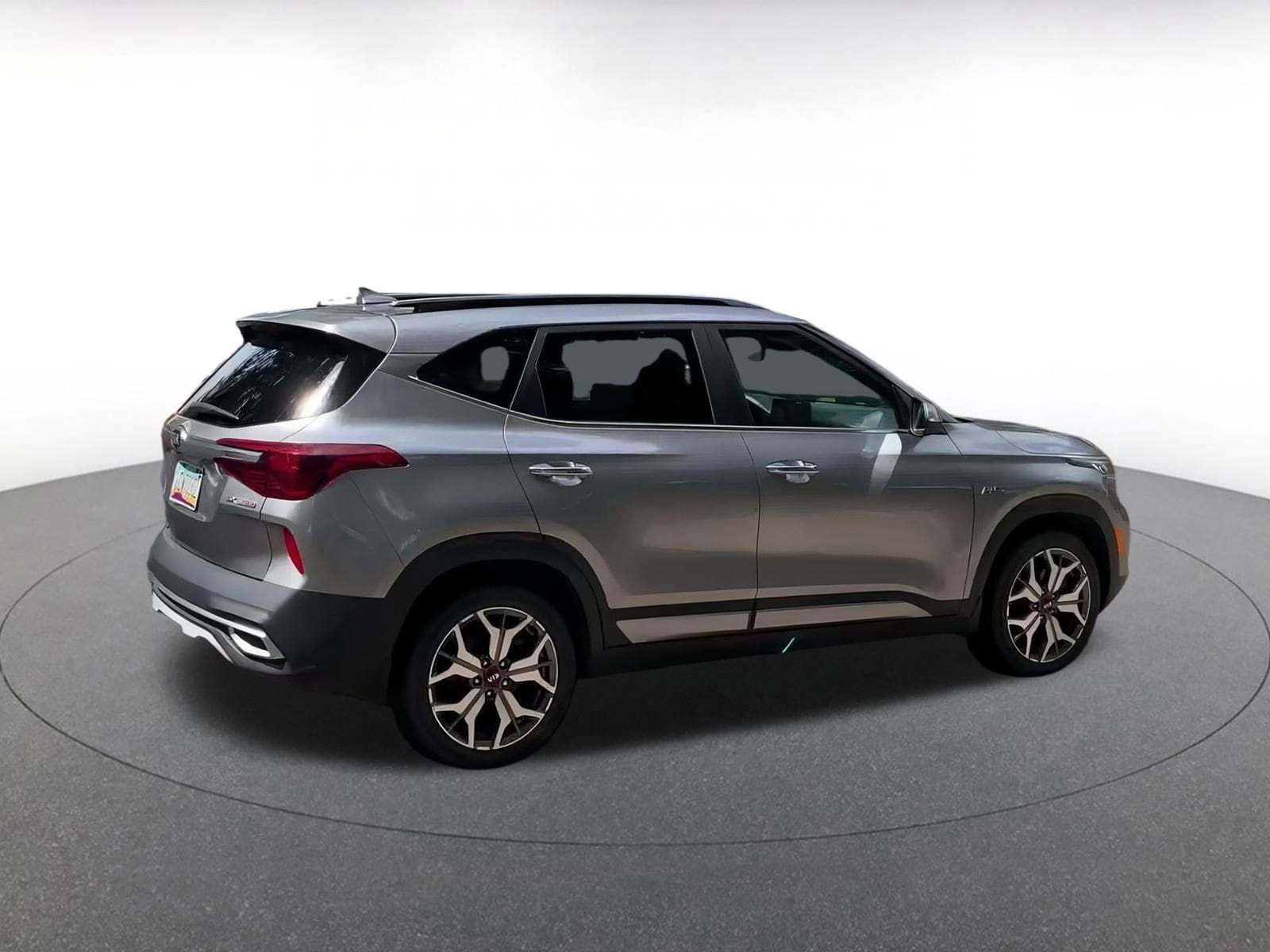 Thumbnail: 2021 Kia Seltos - 15