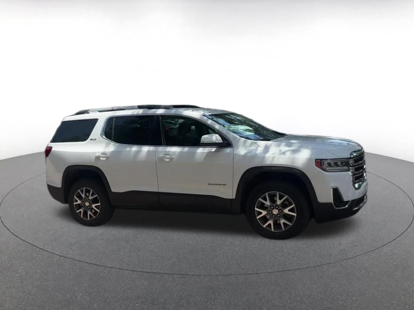Thumbnail: 2023 GMC Acadia - 2