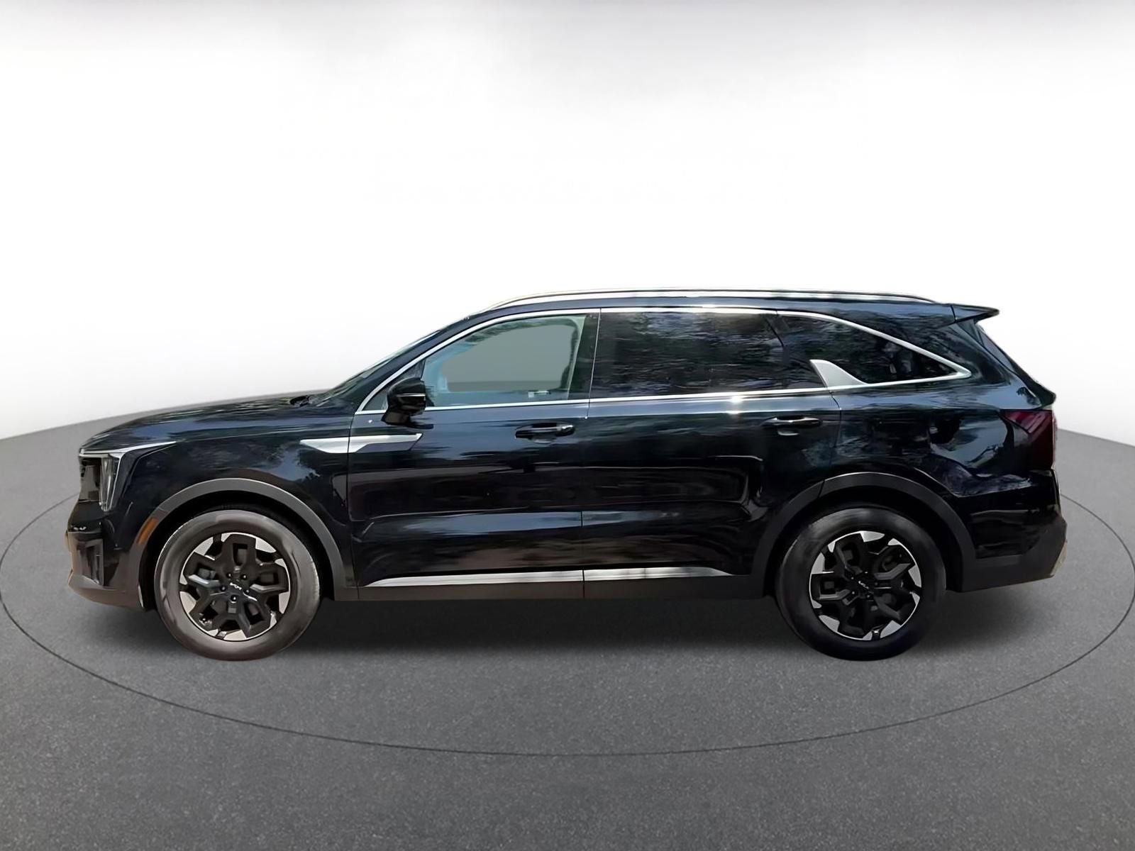 Thumbnail: 2024 Kia Sorento - 9