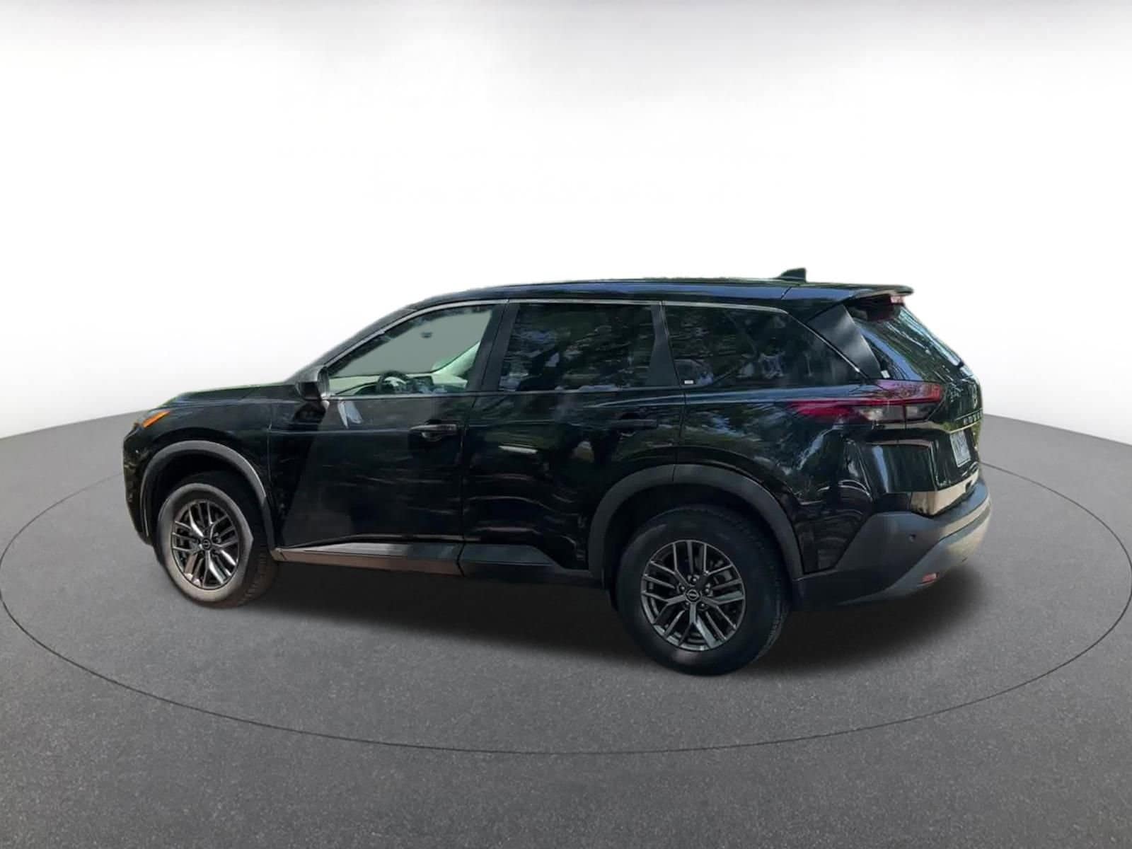 2023 Nissan Rogue S 10