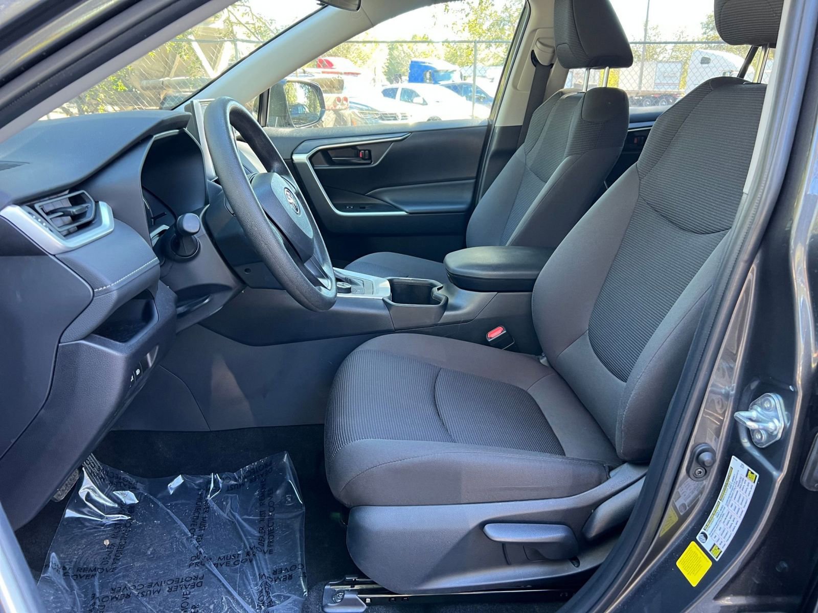 Thumbnail: 2025 Toyota RAV4 - 21