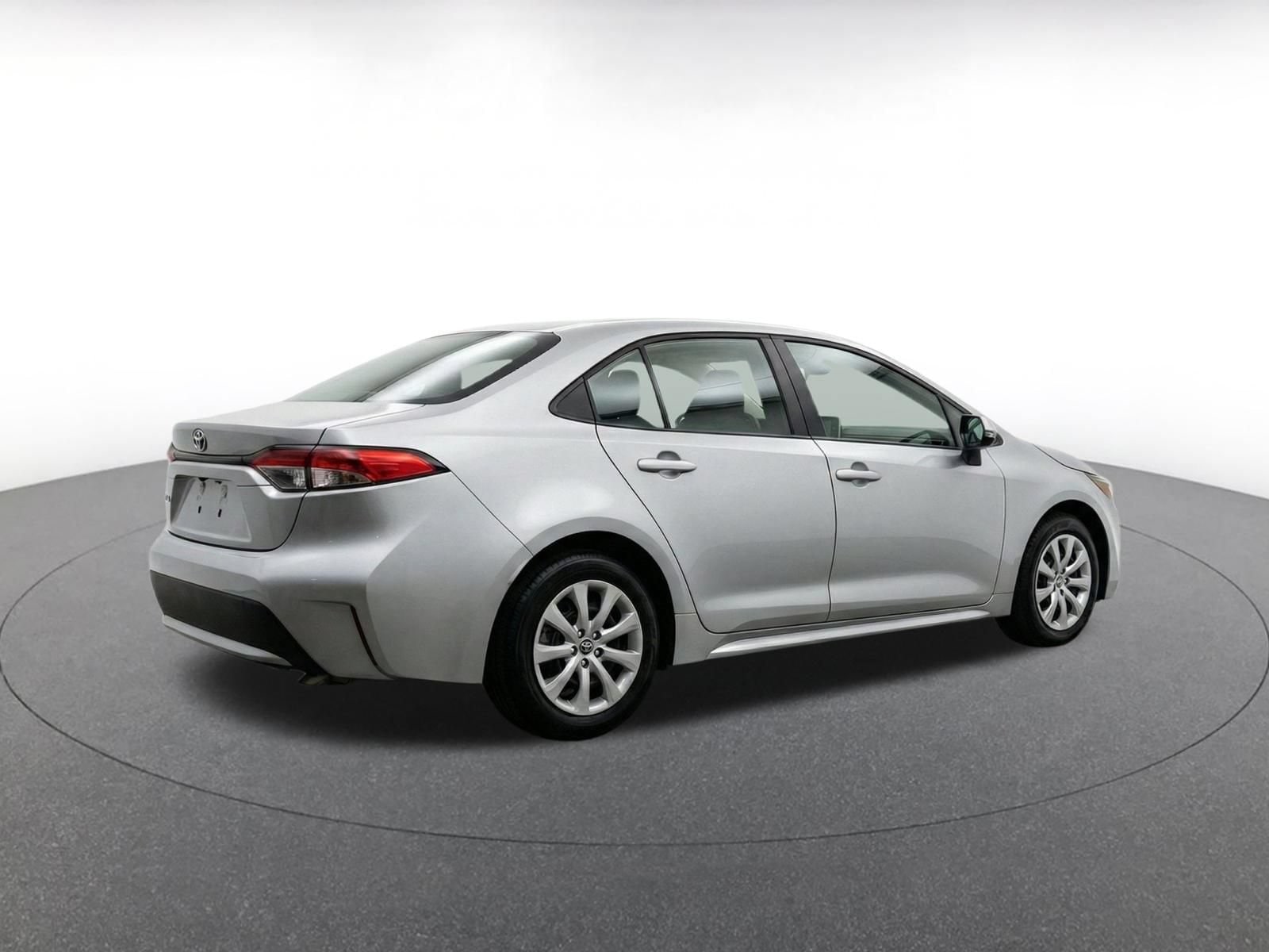 Thumbnail: 2025 Toyota Corolla - 8