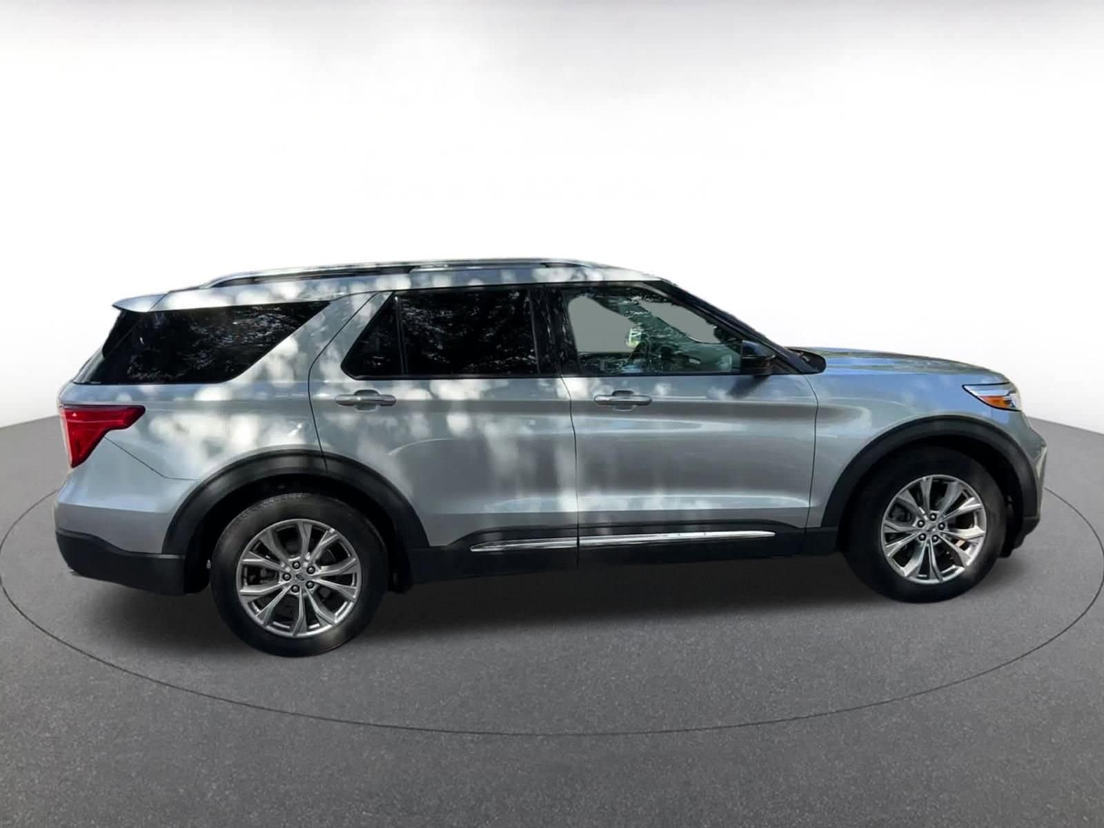 Thumbnail: 2023 Ford Explorer - 16