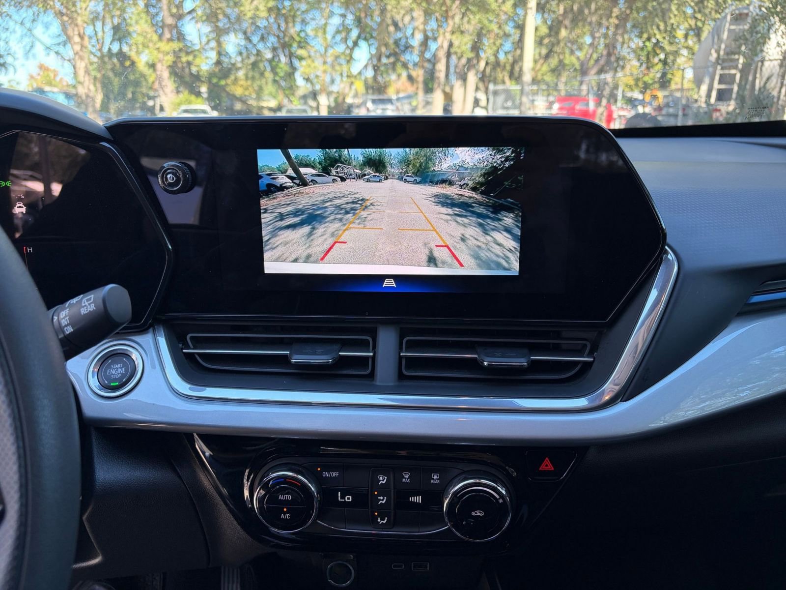 Thumbnail: 2025 Chevrolet Trax - 17