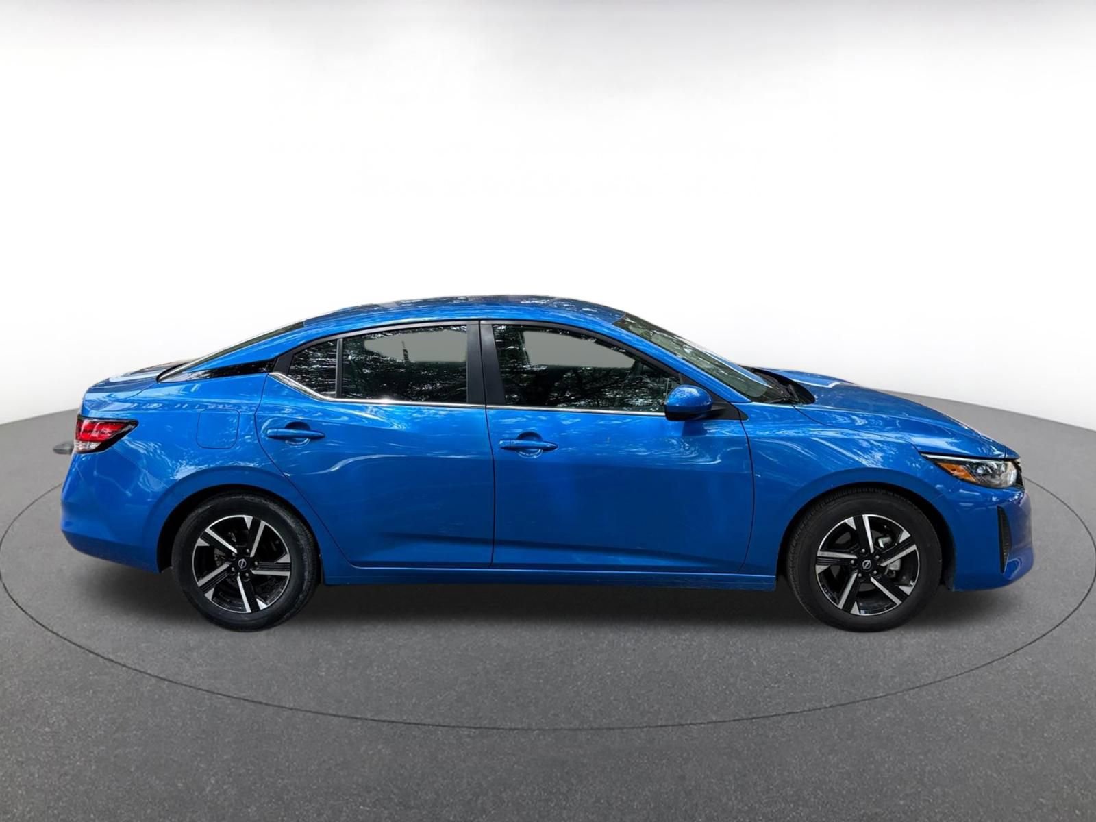 Thumbnail: 2025 Nissan Sentra - 25