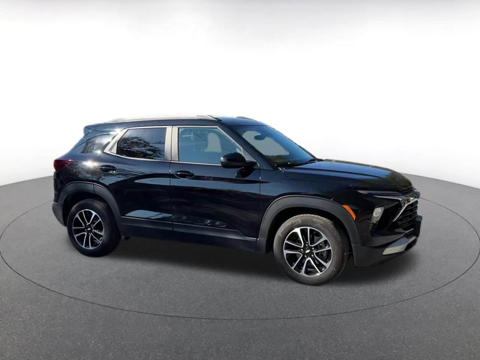 Thumbnail: 2025 Chevrolet TrailBlazer - 2