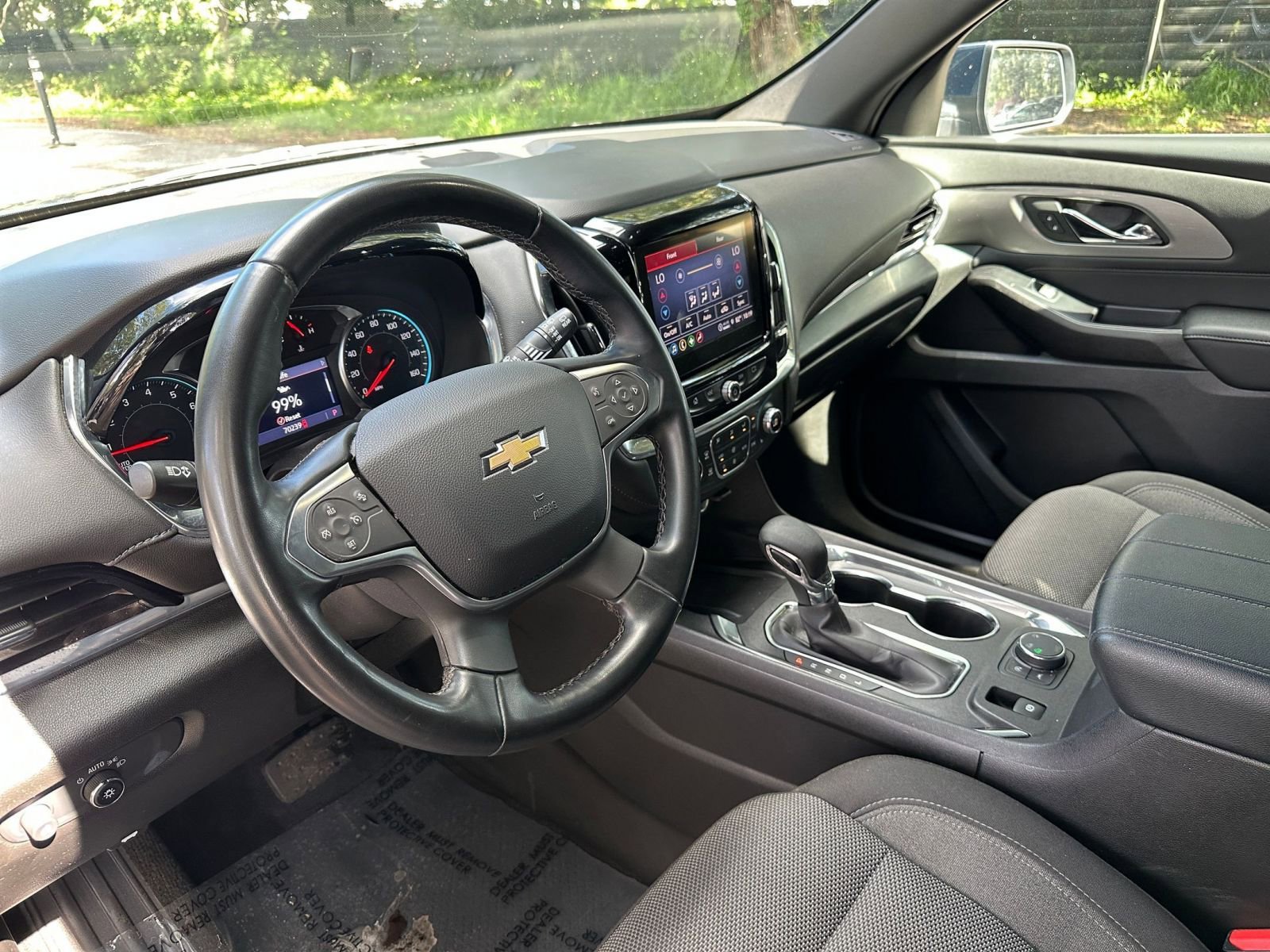 2023 Chevrolet Traverse LT 28