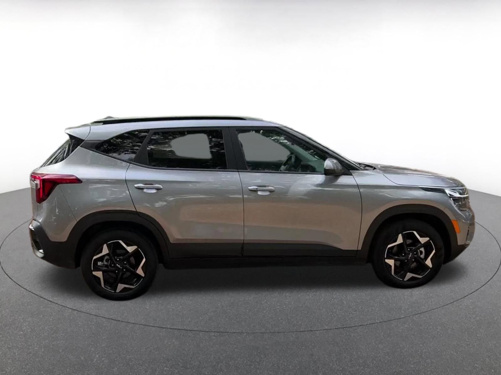 Thumbnail: 2025 Kia Seltos - 16