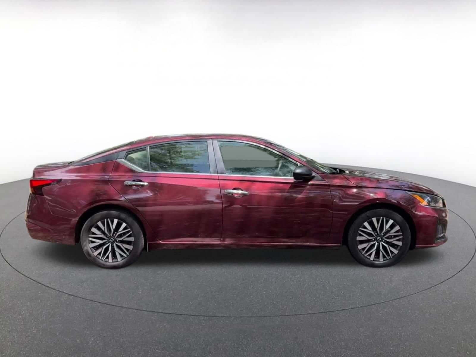 Thumbnail: 2025 Nissan Altima - 16