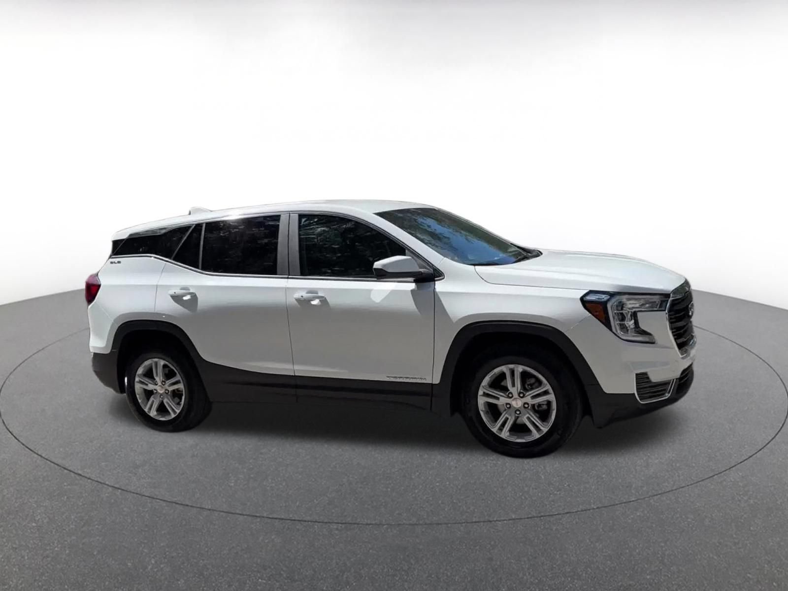 Thumbnail: 2024 GMC Terrain - 2