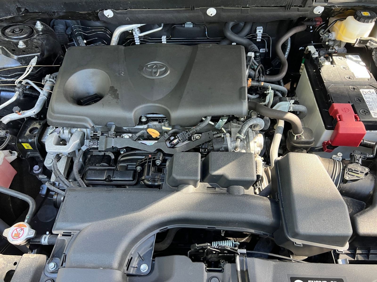 Thumbnail: 2025 Toyota RAV4 - 25