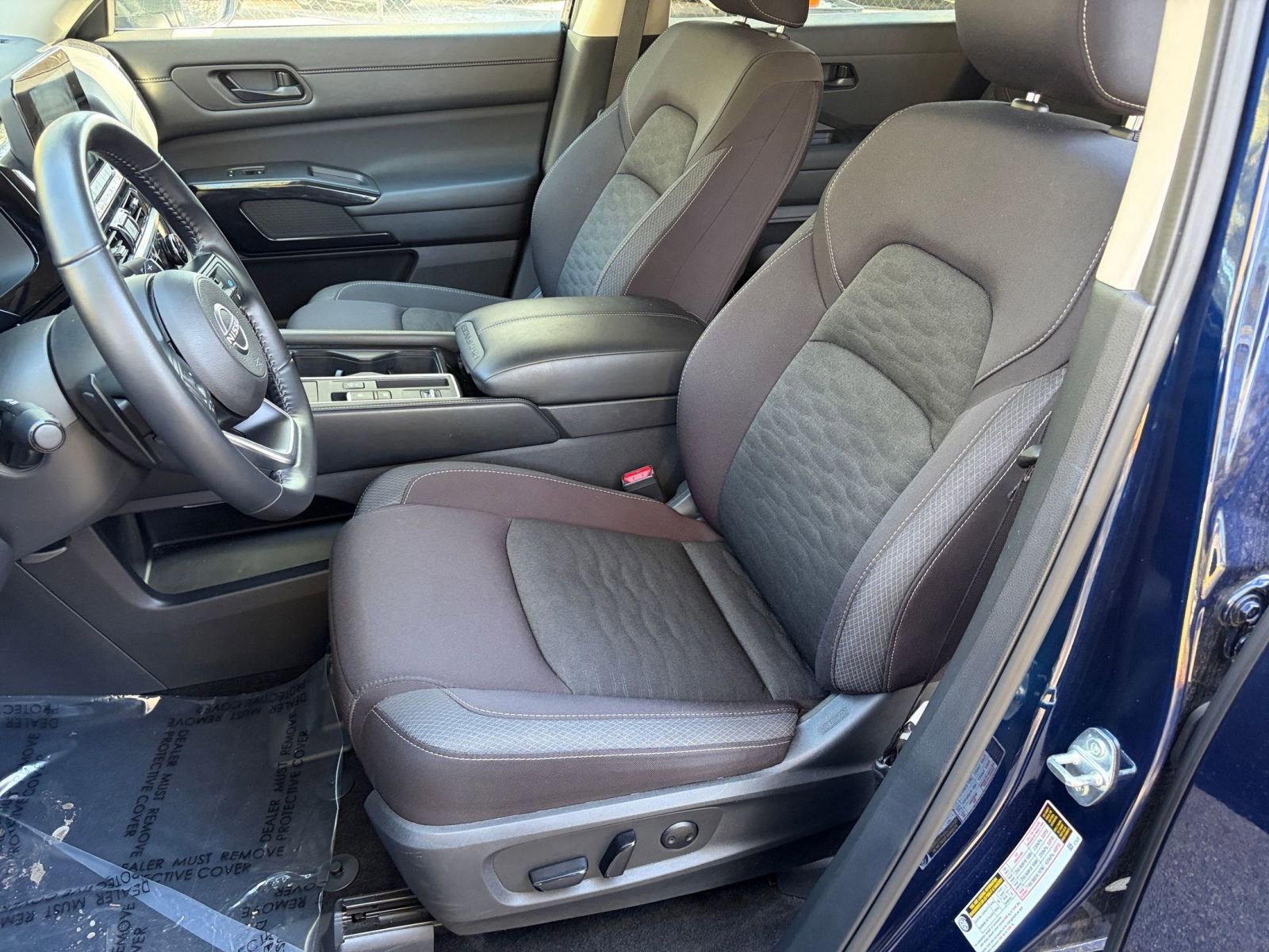 Thumbnail: 2025 Nissan Pathfinder - 25