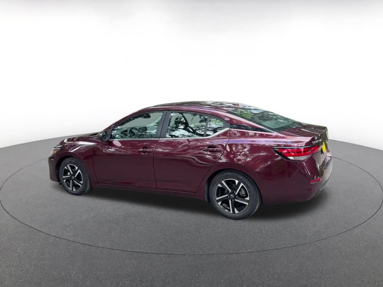 Thumbnail: 2025 Nissan Sentra - 9