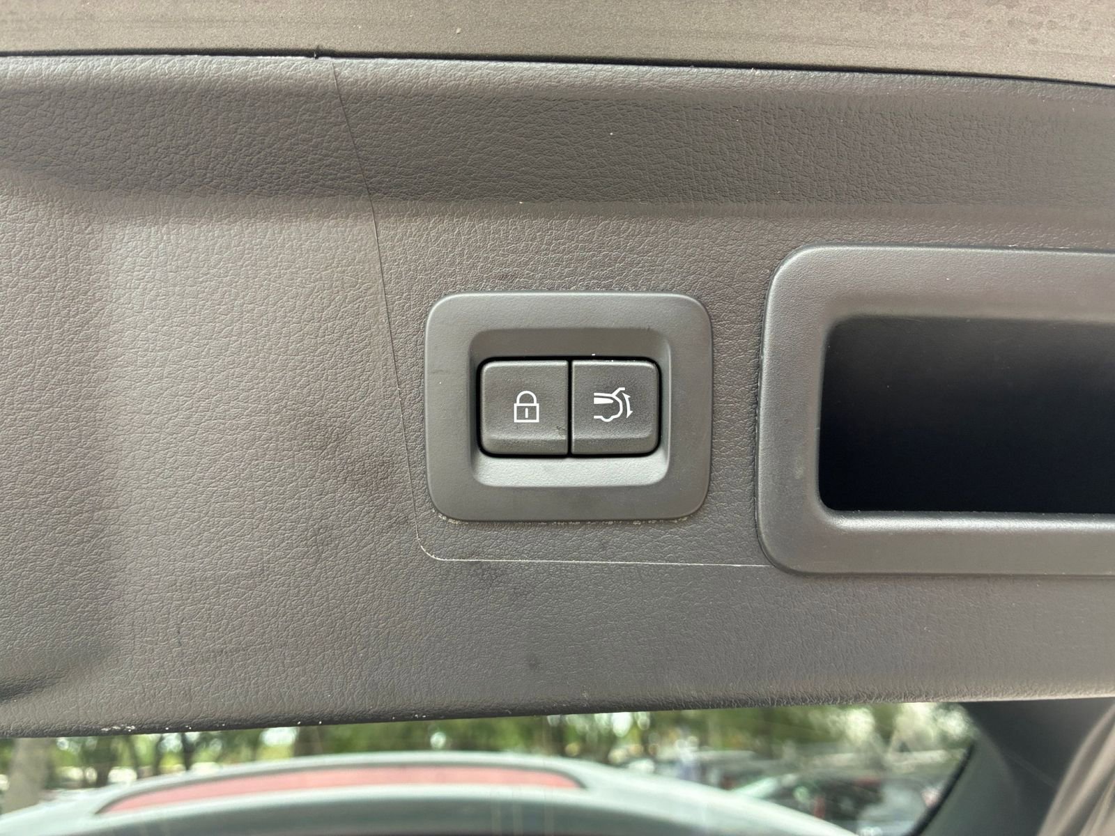 Thumbnail: 2025 Mazda CX-50 - 24