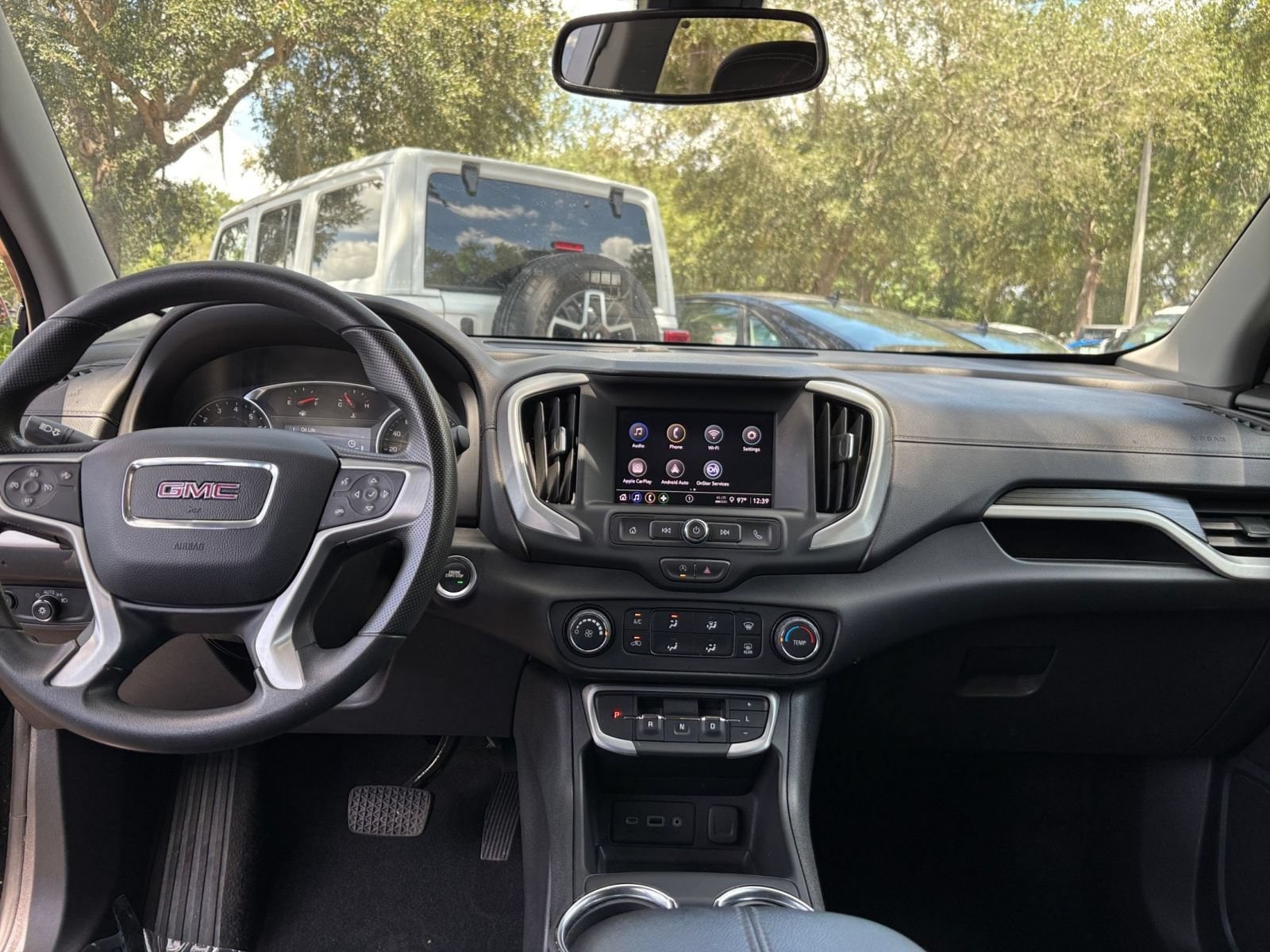Thumbnail: 2024 GMC Terrain - 32