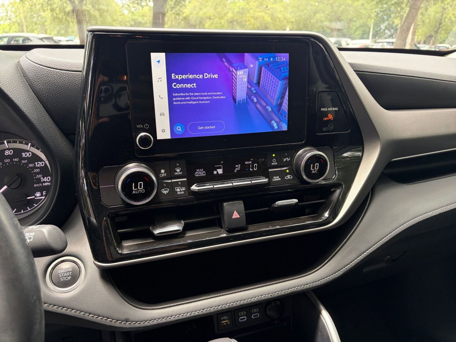 Thumbnail: 2025 Toyota Highlander - 21