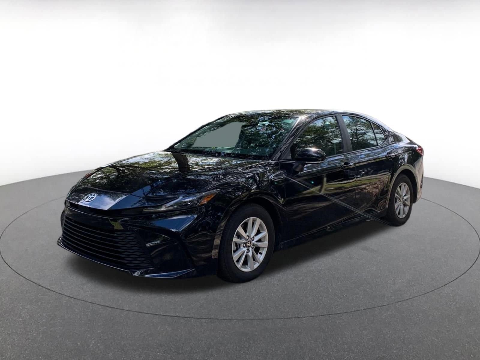 Thumbnail: 2025 Toyota Camry - 3