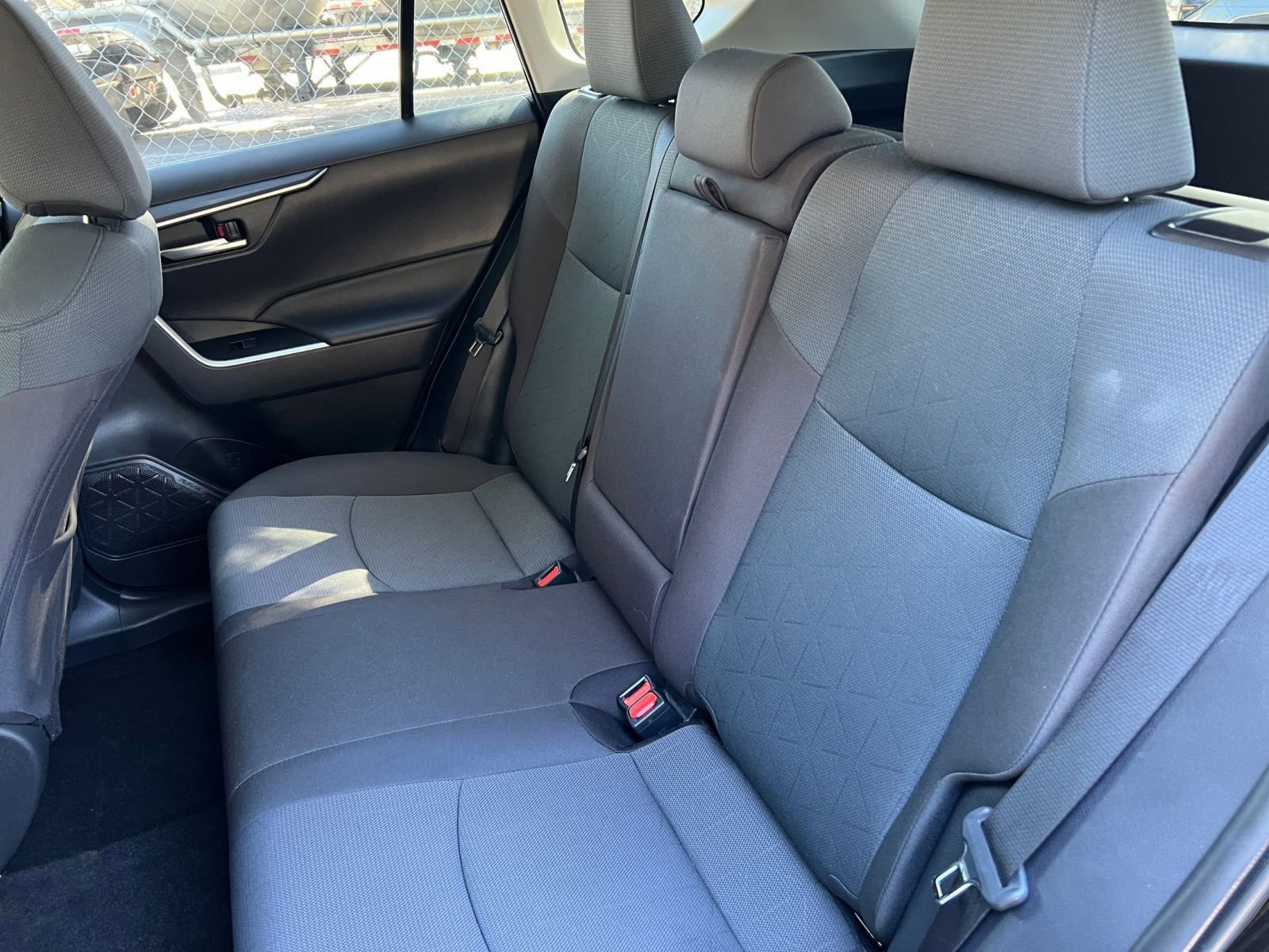 Thumbnail: 2025 Toyota RAV4 - 31