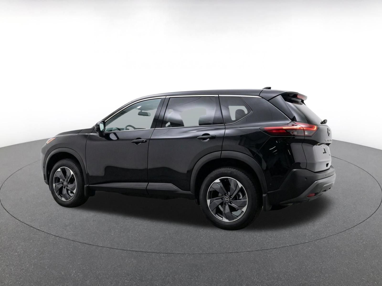 Thumbnail: 2025 Nissan Rogue - 5