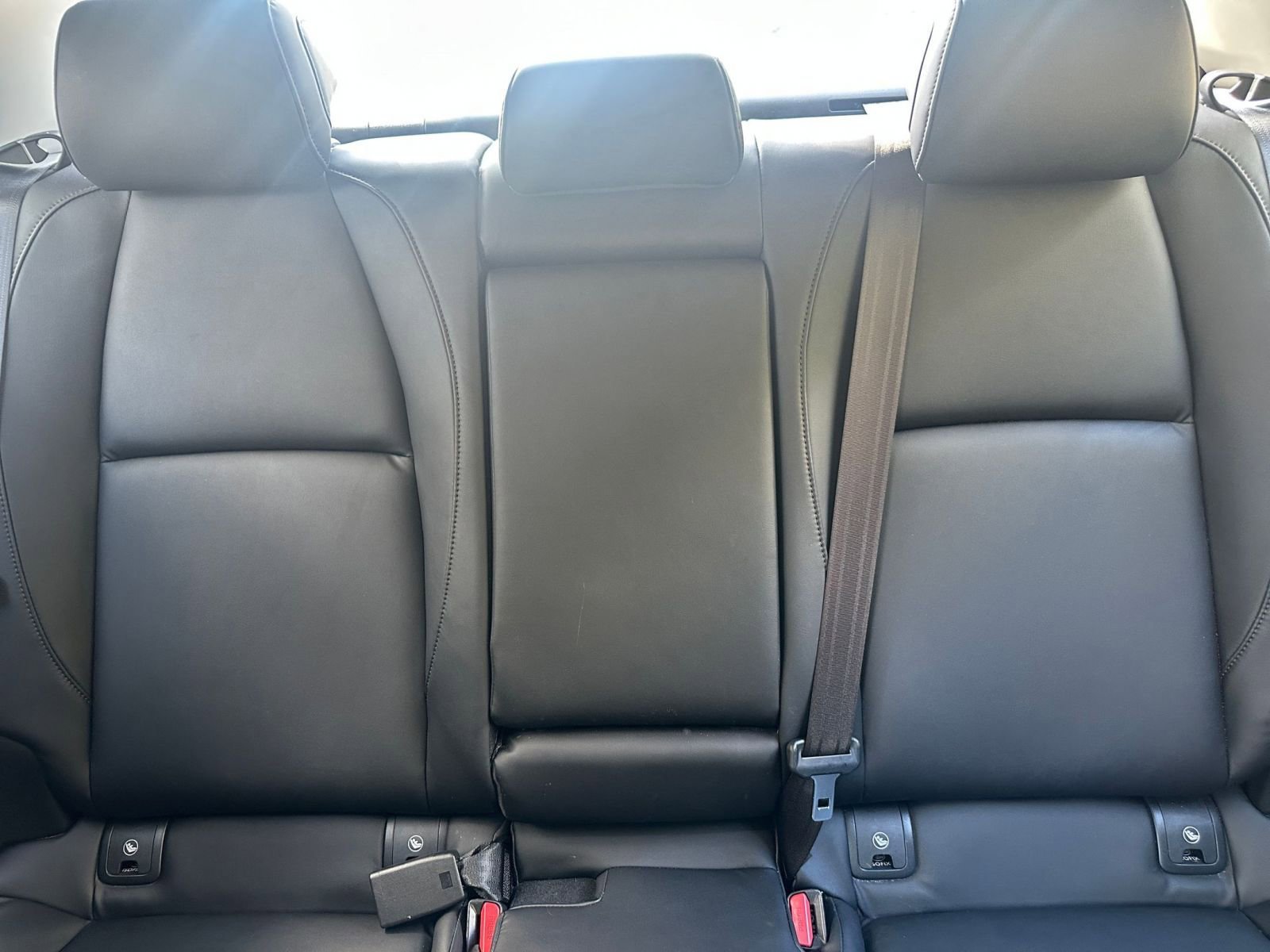 Thumbnail: 2025 Mazda Mazda3 - 32