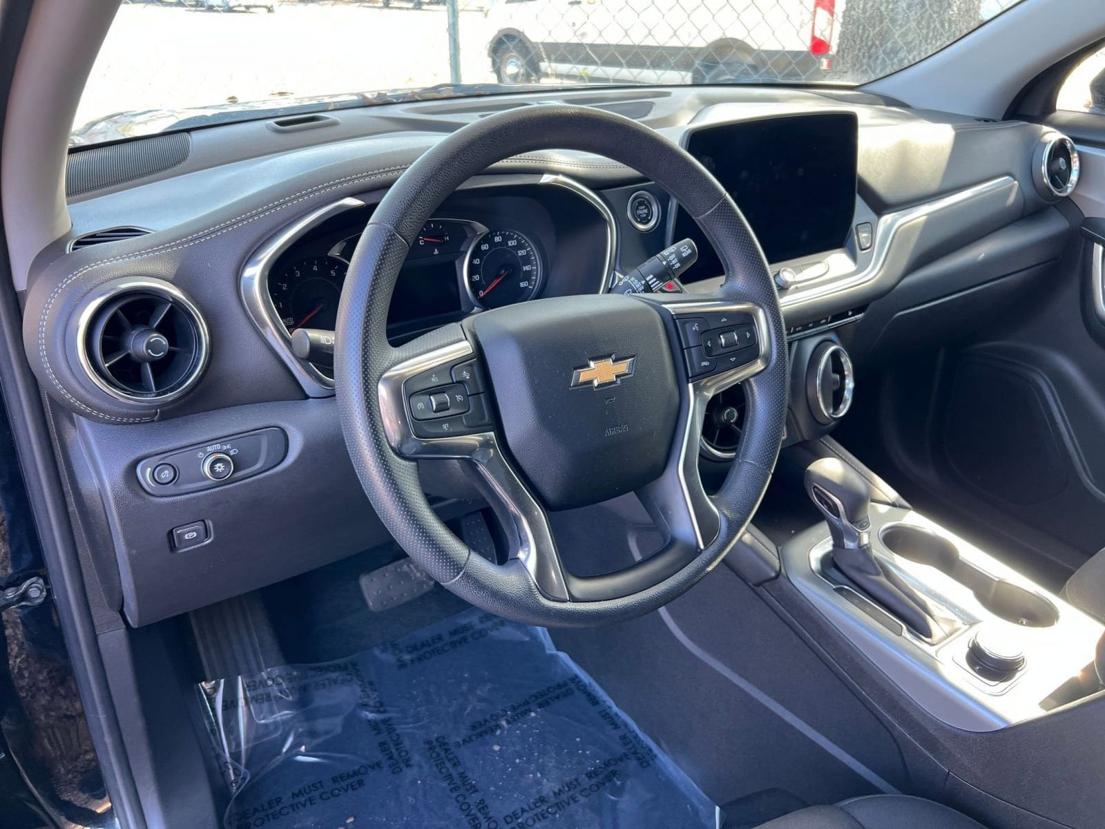 Thumbnail: 2025 Chevrolet Blazer - 31