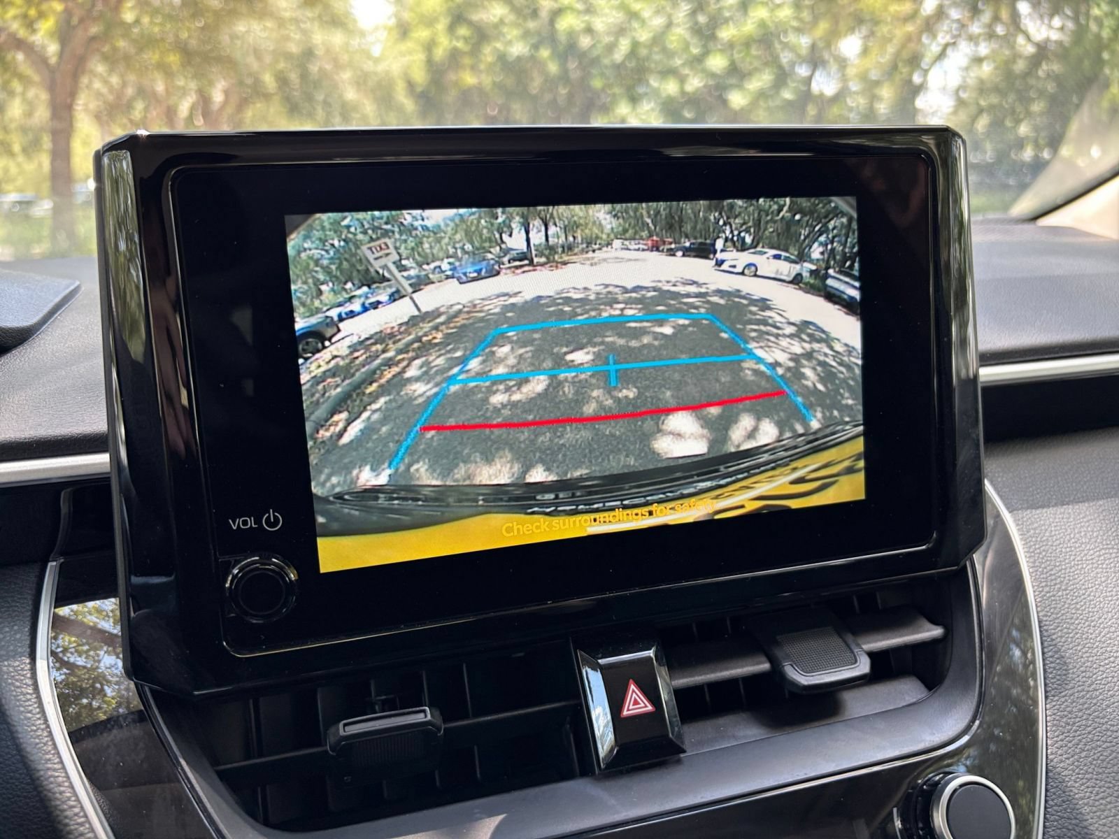 Thumbnail: 2025 Toyota Corolla - 23