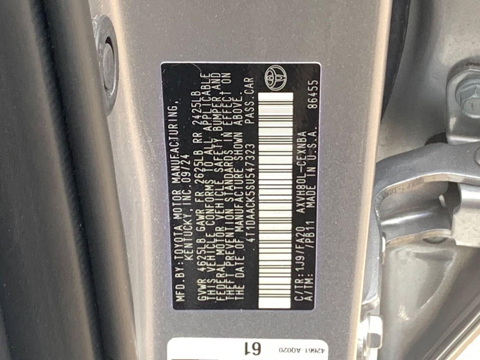 Thumbnail: 2025 Toyota Camry - 10