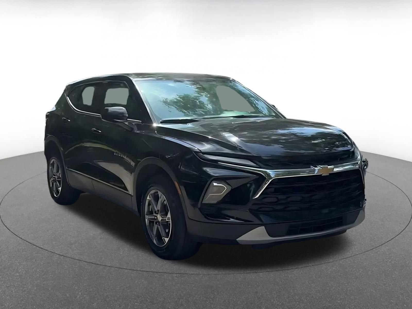 Thumbnail: 2025 Chevrolet Blazer - 3