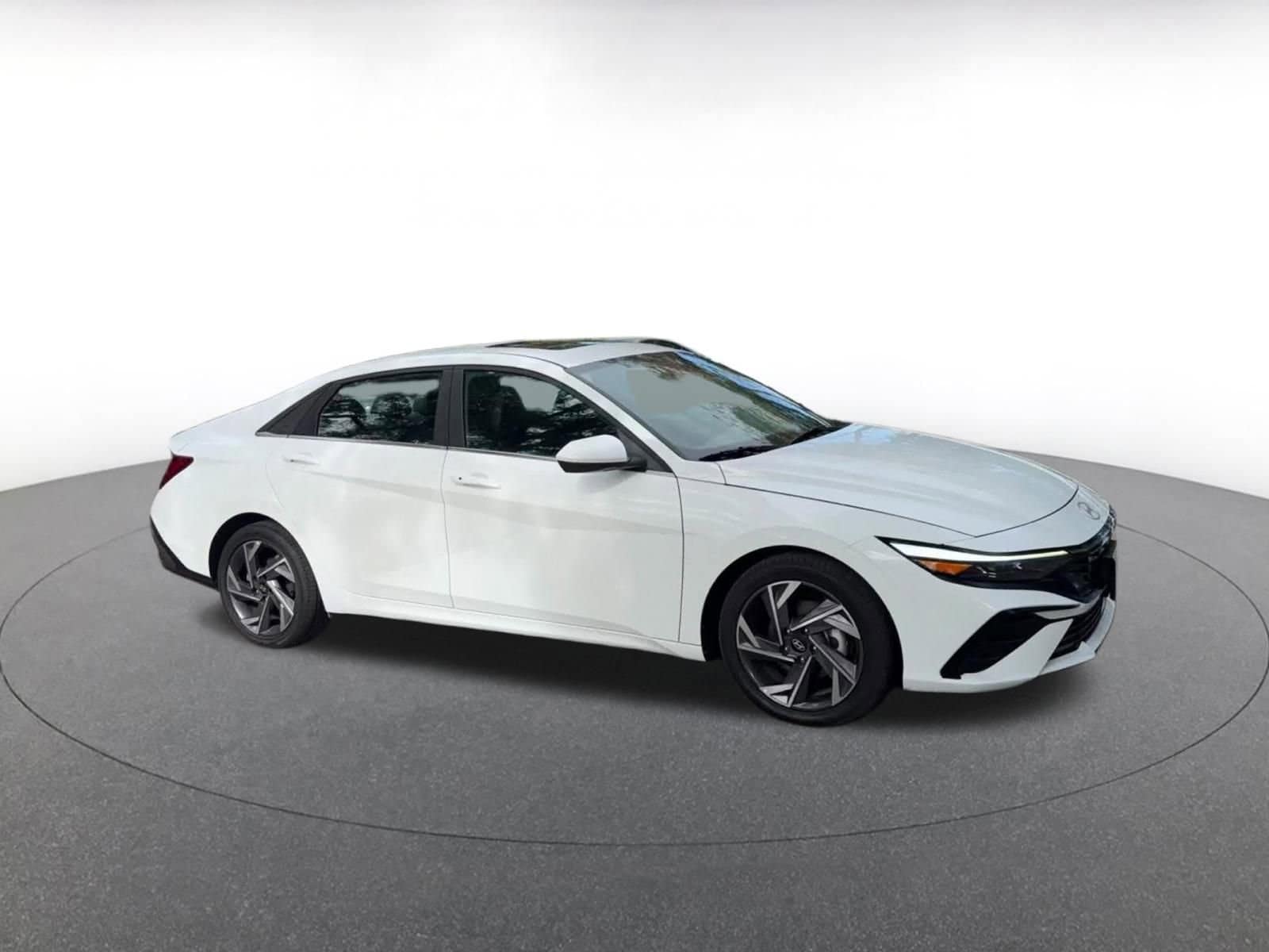 Thumbnail: 2025 Hyundai Elantra - 2