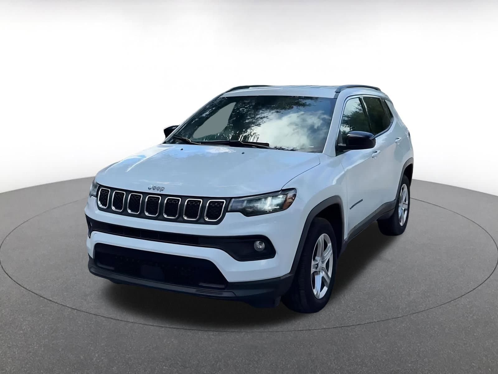 Thumbnail: 2023 Jeep Compass - 7
