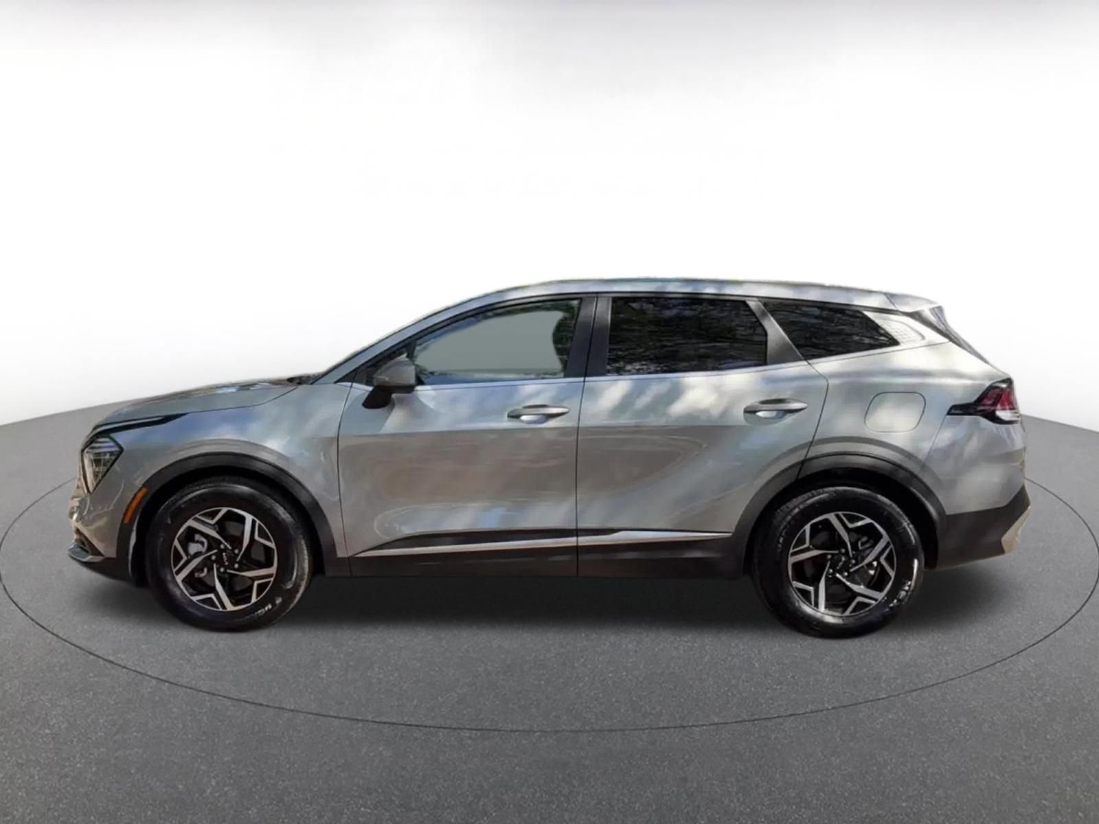 Thumbnail: 2025 Kia Sportage - 10