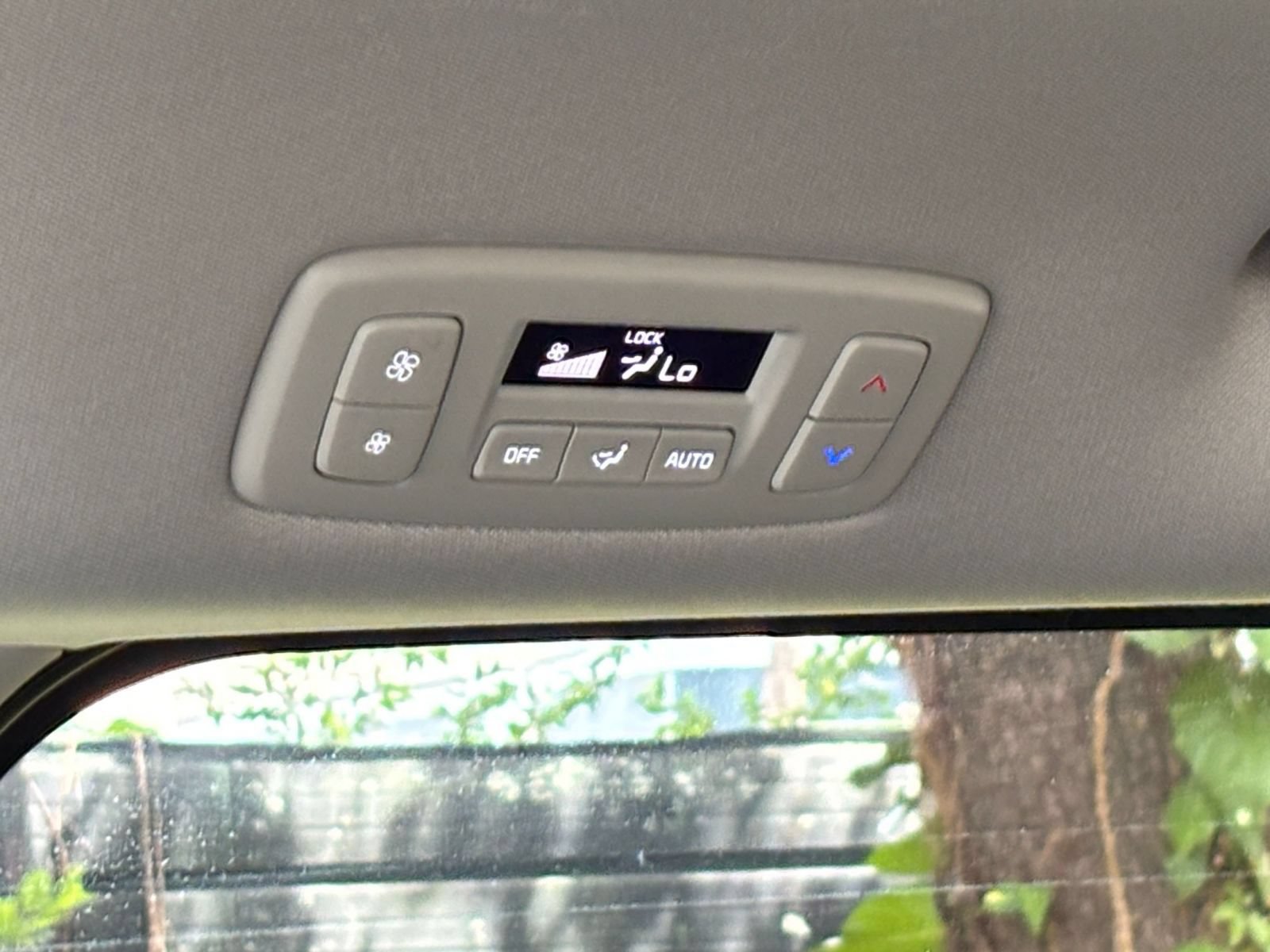 Thumbnail: 2026 Kia Carnival - 20