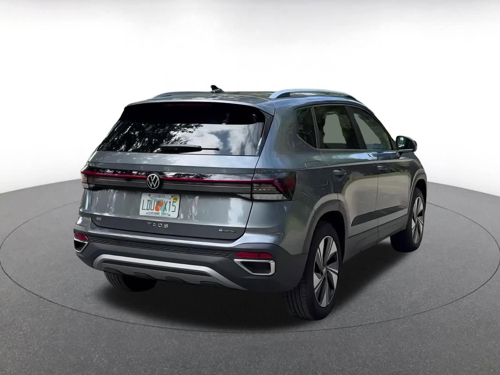 Thumbnail: 2025 Volkswagen Taos - 14