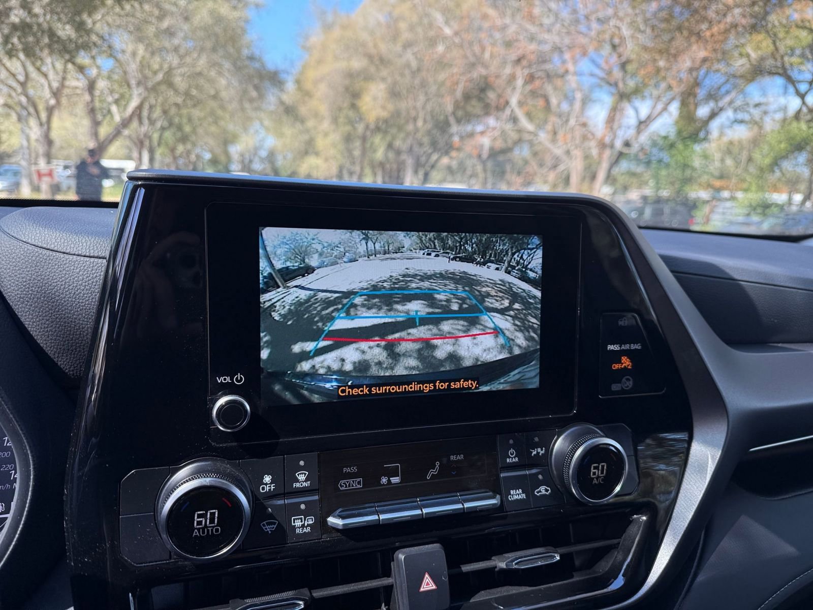 Thumbnail: 2025 Toyota Highlander - 17