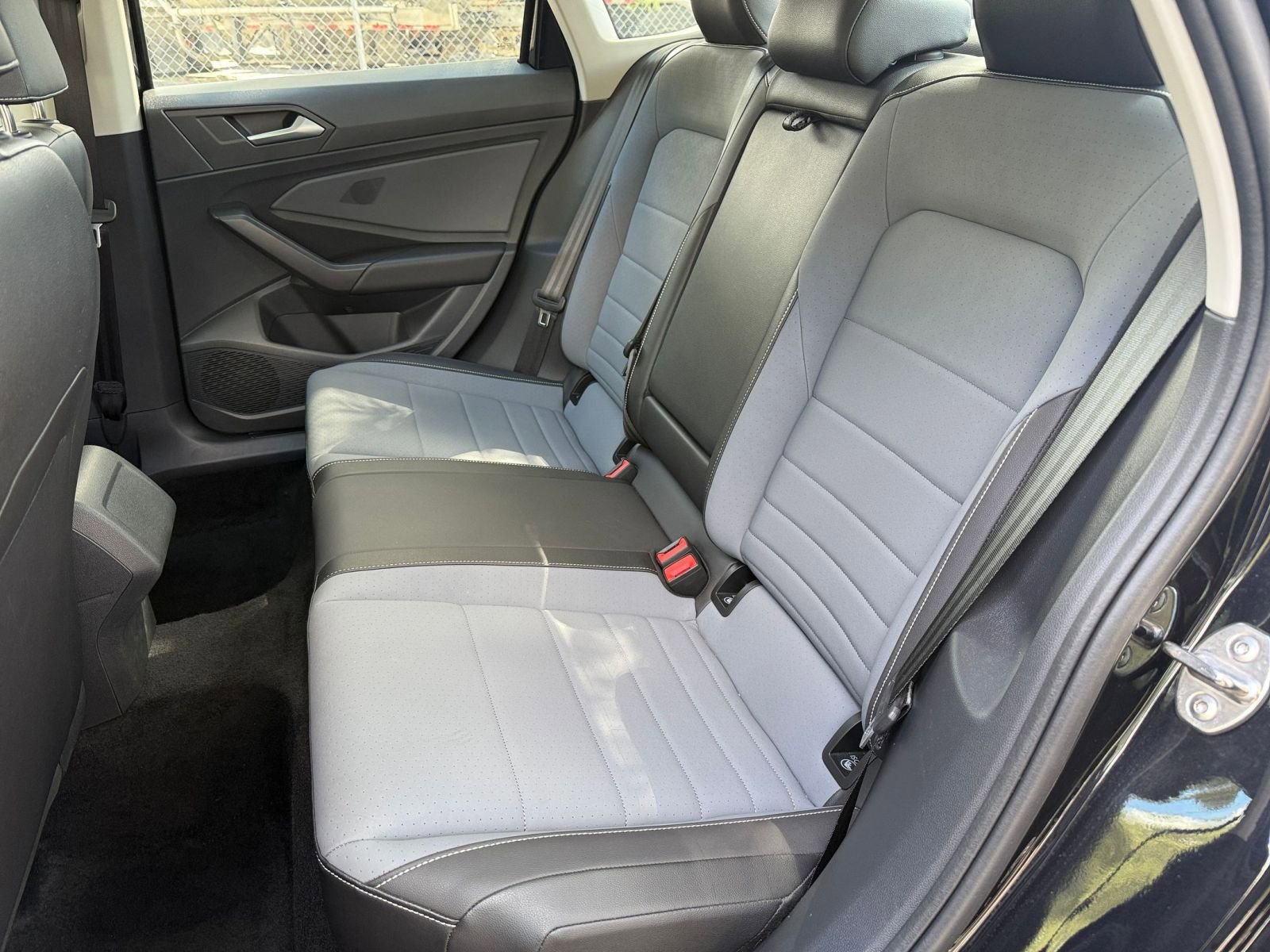 Thumbnail: 2025 Volkswagen Jetta - 31