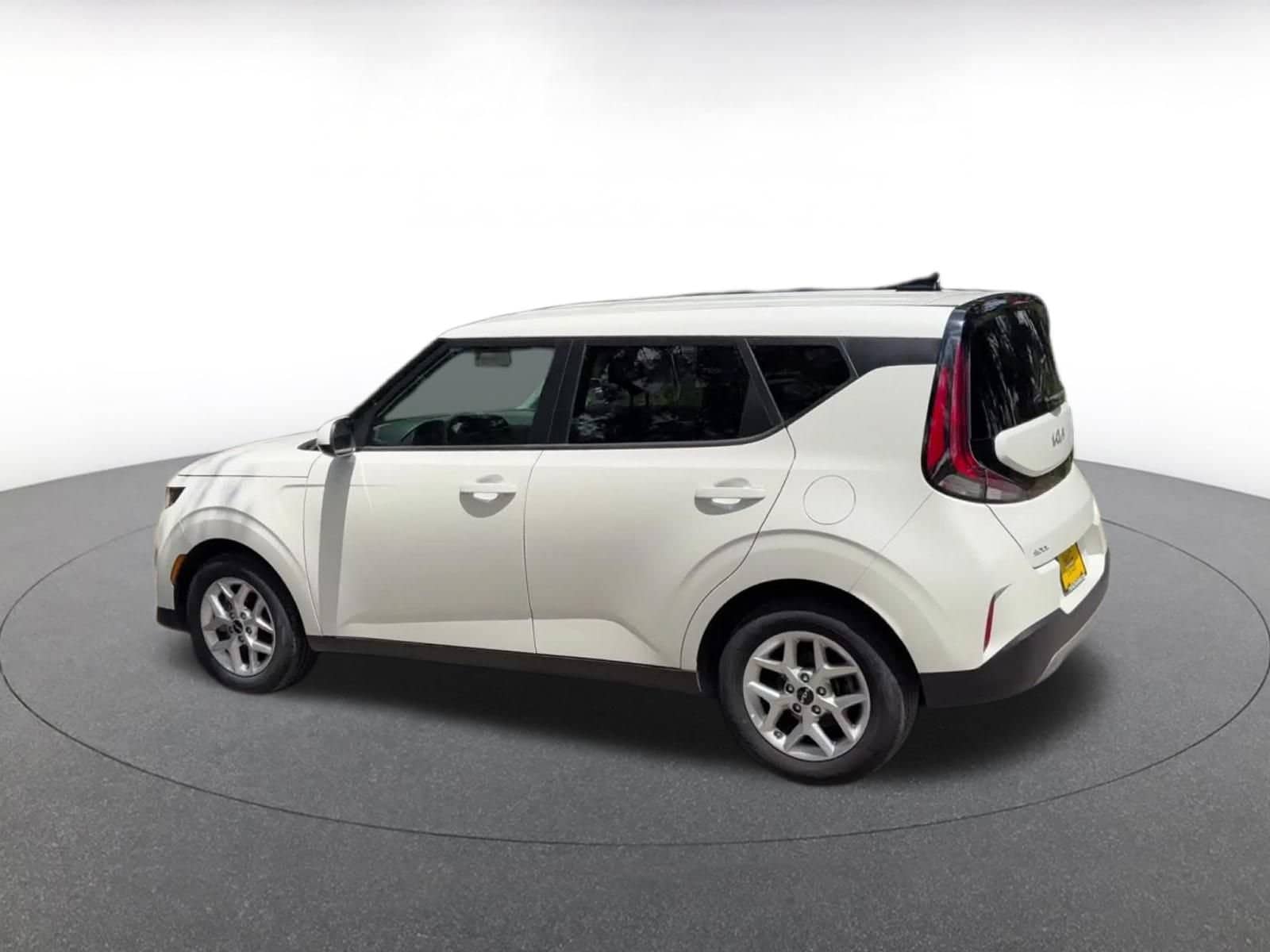 Thumbnail: 2025 Kia Soul - 10