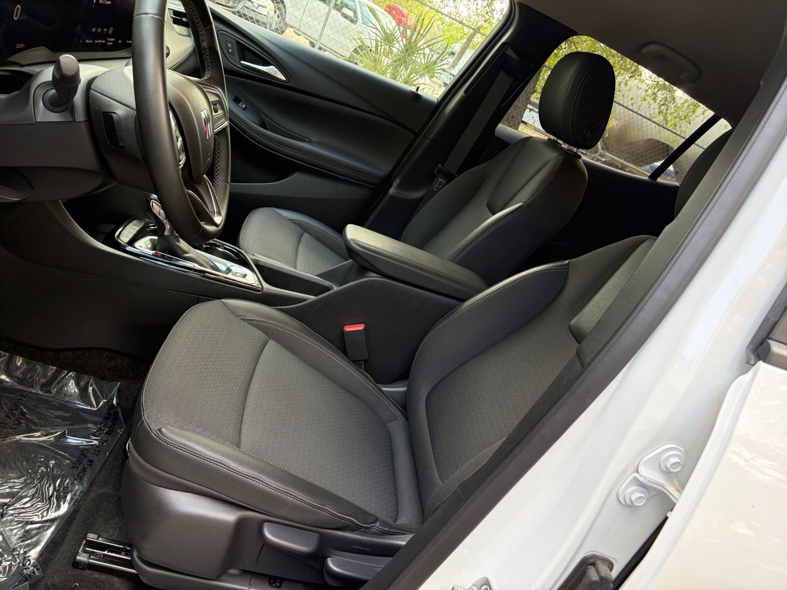 Thumbnail: 2025 Buick Encore GX - 32