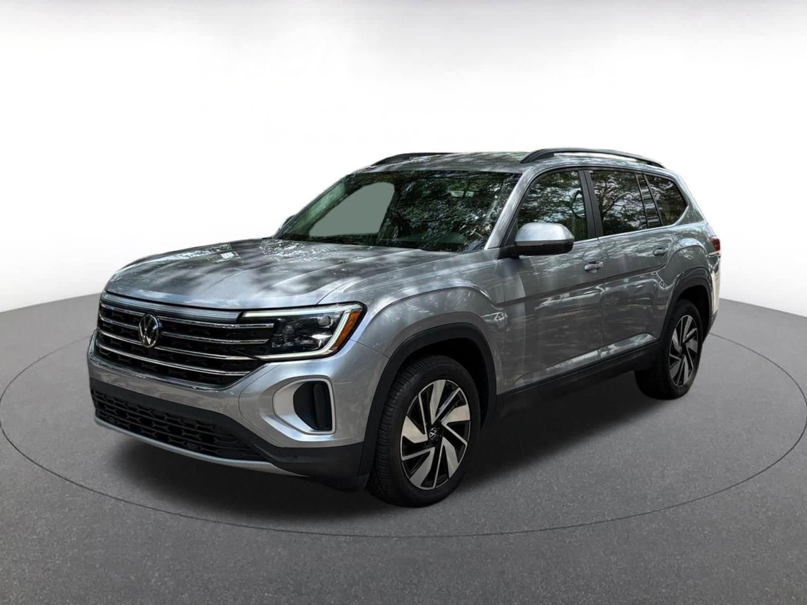 Thumbnail: 2024 Volkswagen Atlas - 3