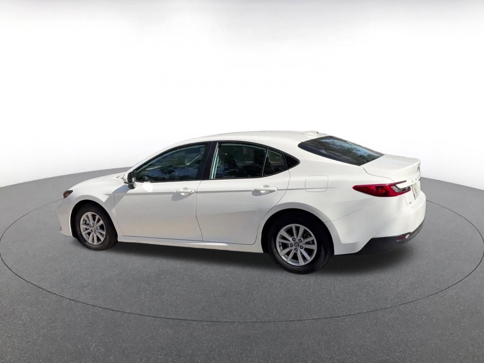 Thumbnail: 2025 Toyota Camry - 10