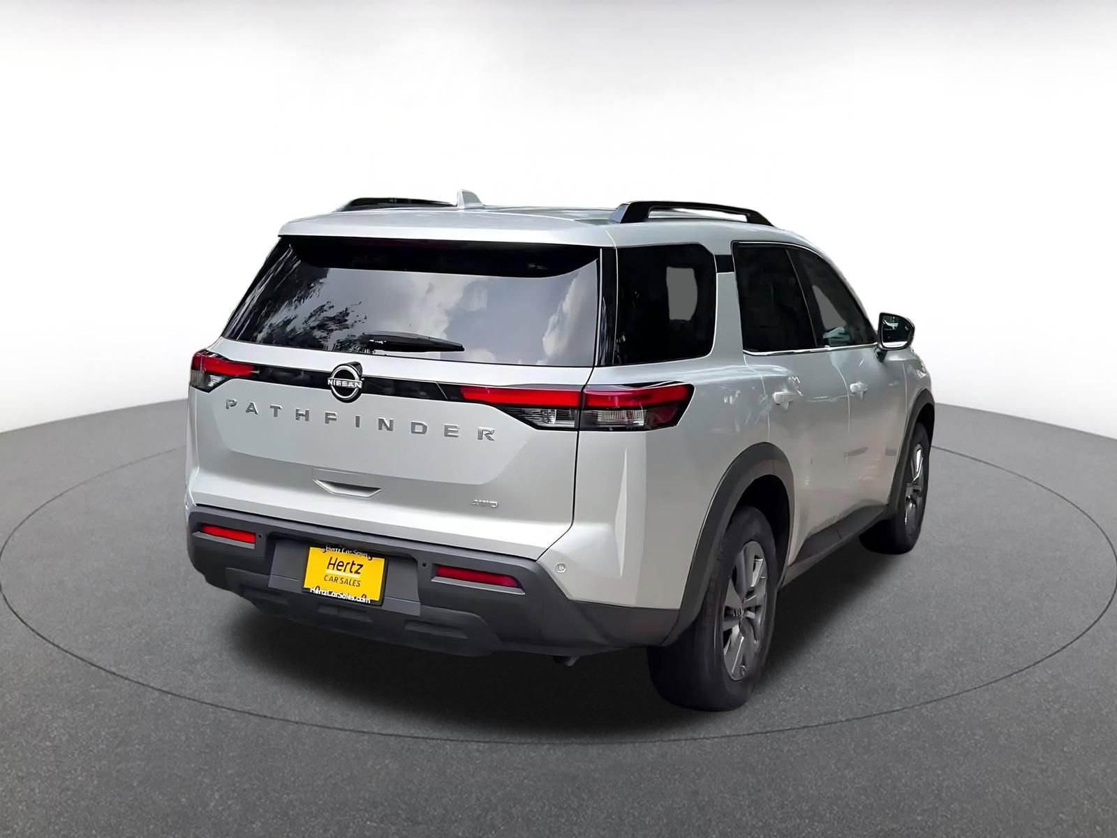 Thumbnail: 2025 Nissan Pathfinder - 14